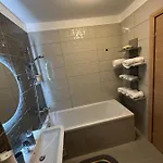 Coresi Mall Luxury Apartament